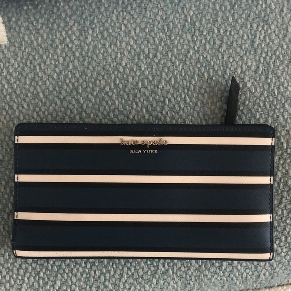 Kate Spade Cameron York) straight slim bifold wallet. New - Picture 1 of 5